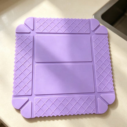 ✨ 3-in-1 Magnetic Silicone Trivet, Cutting Board & Foldable Serving Tray