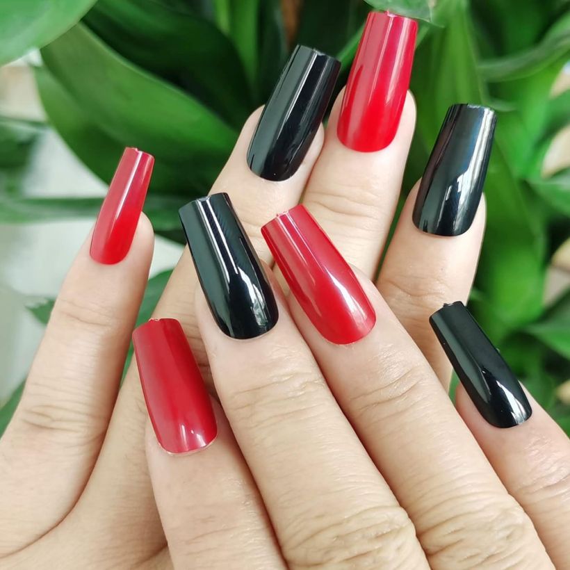 24 Color 576 Pcs Glossy Press-On Nails Set