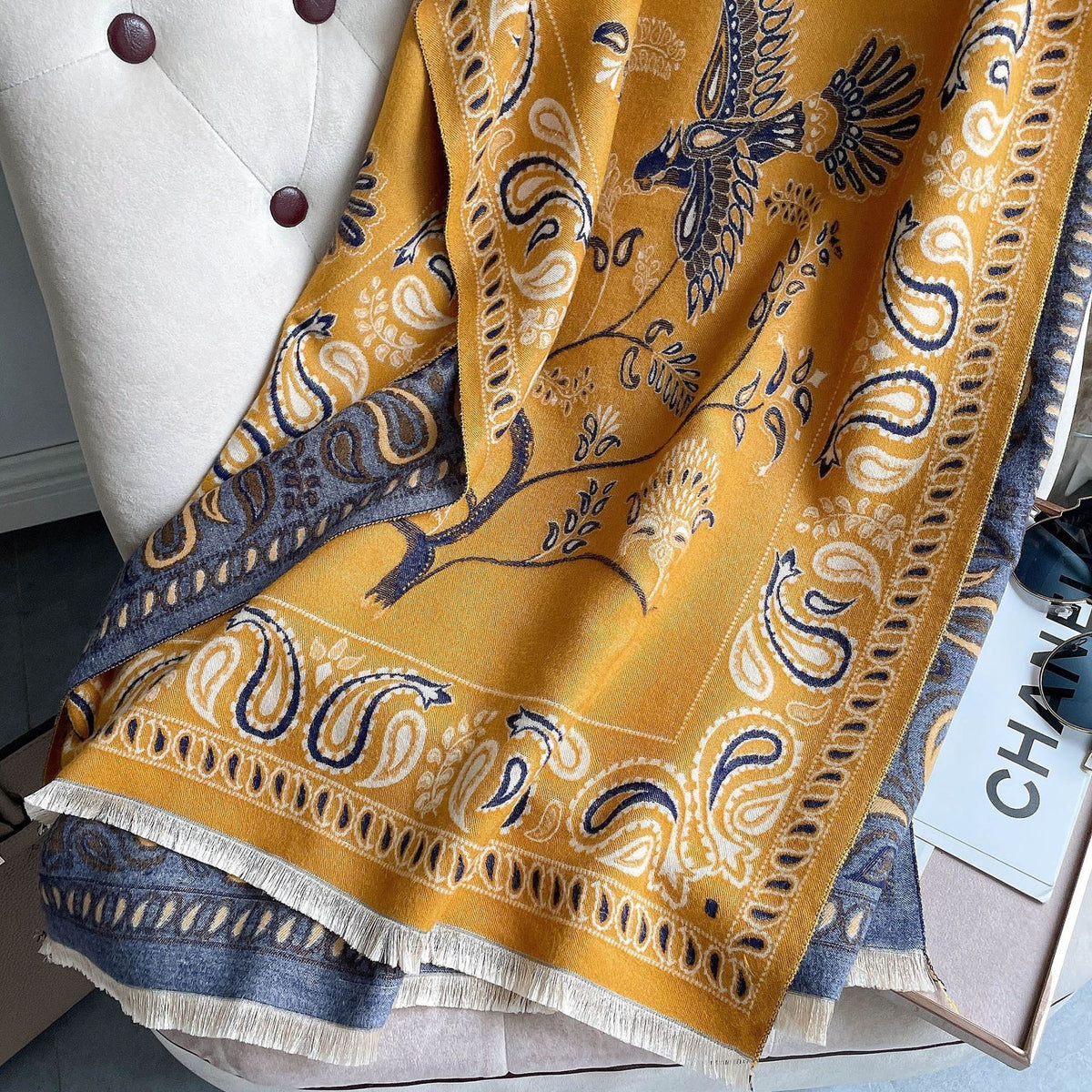 Women’s Reversible Cashmere-Feel Warm Printed Shawl