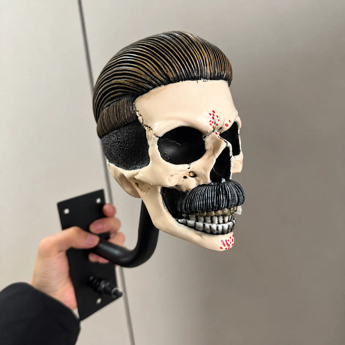 💀 Motorcycle Skull Helmet Holder – Garage Display Wall Mount