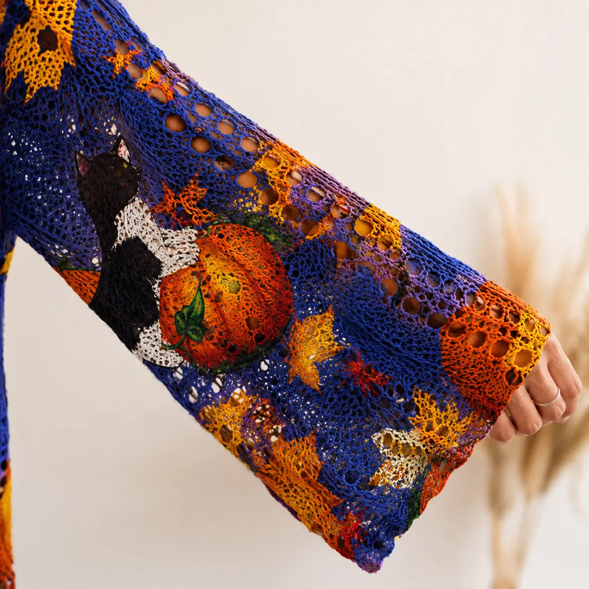 Women's Halloween Pumpkin & Bat Print Knit Pullover